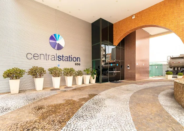 Central Station com garagem e piscina!